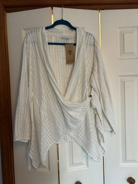 Yasuko Kurisaka White Draped Wrap Top - 3/4 Sleeve